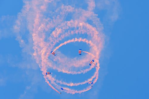 7 - RAF falcons parachute team-14