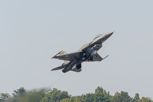 8 - Zeus F-16-10