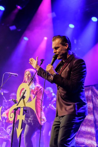 The Beautiful Ones - Daniel Frissen-1