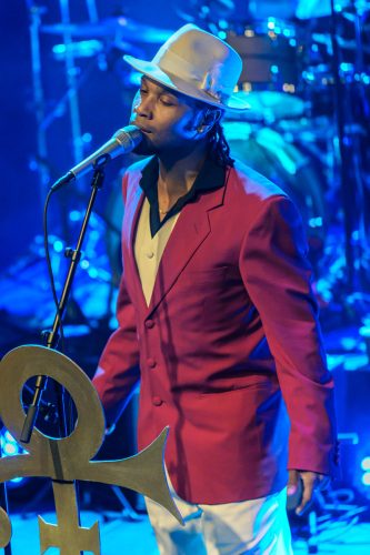 The Beautiful Ones - Daniel Frissen-19